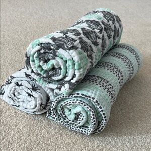Aden & Anais White Label muslin wrap blankets, LOT OF 3 LIKE NEW! 100% cotton